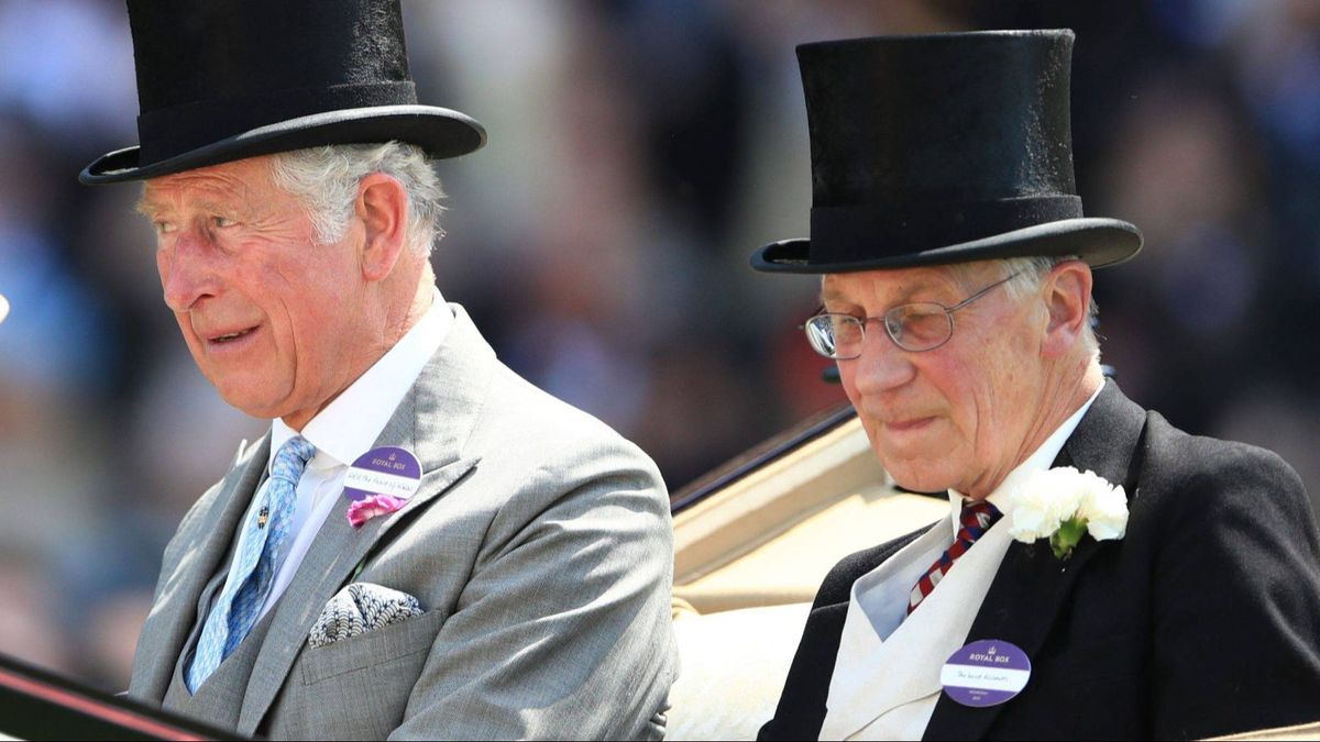 Robert Fellowes y el Rey Carlos III de Inglaterra