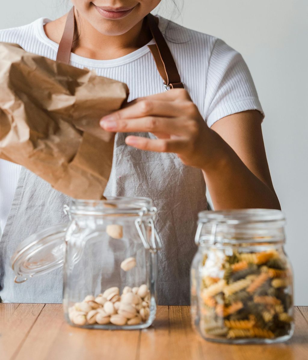 Deshazte de los alimentos caducados. FUENTE: Pexesl