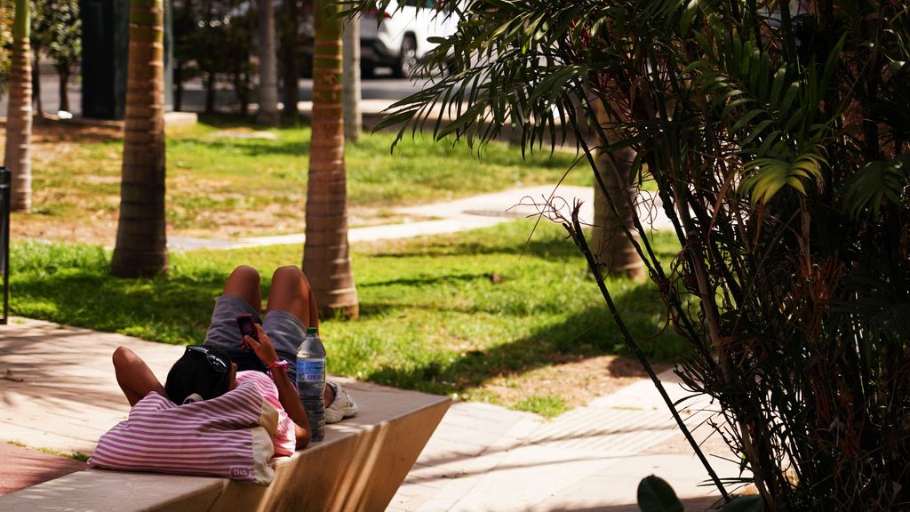 La llegada de una vaguada cambia el panorama en España: estas son las zonas que descansarán del calor