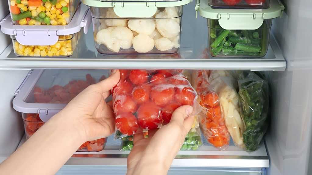 Los buenos hábitos a la hora de manipular los alimentos evitan intoxicaciones.