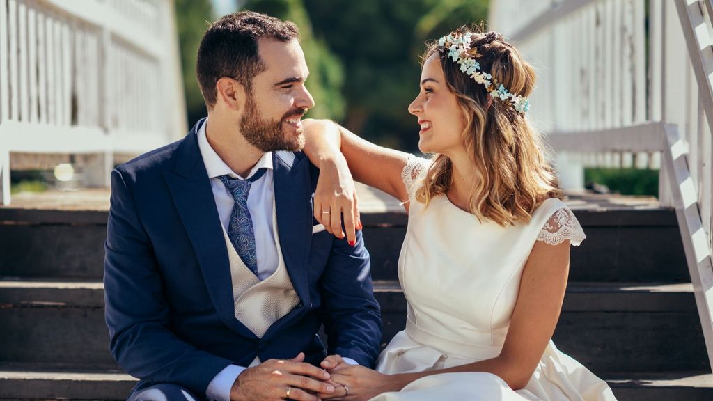 Una pareja de novios