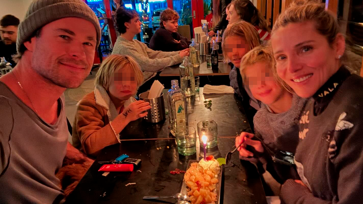 Chris Hemsworth le corta el pelo a sus mellizos y enseña "el gran" resultado (Imagen de Instagram: @chrishemsworth)