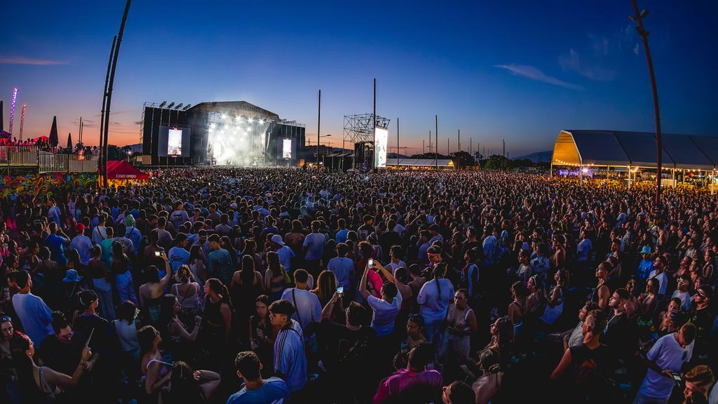 La OCU denuncia a siete festivales de música al aire libre por malas prácticas: de las tasas por salir y entrar al "alquiler de vasos"