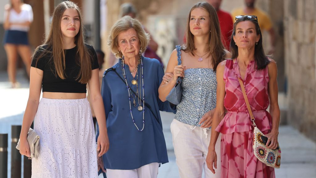 El paseo por Palma de las reinas, la infanta y la princesa