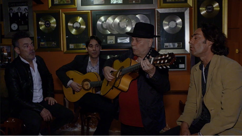 Café Quijano cantan con su padre en acústico para ‘Viajeros Cuatro’, desde el local de León donde comenzaron en la música