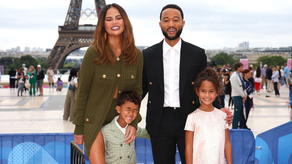 John Legend, Chrissy Teigen y sus dos hijos