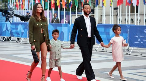 John Legend Y Chrissy Teigen Hablan De La Enfermedad Crónica De Su Hijo ...