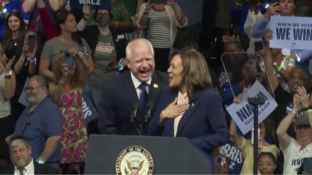 Primer acto público de Kamala Harris junto a Tim Walz: “Un luchador en favor de la clase media”