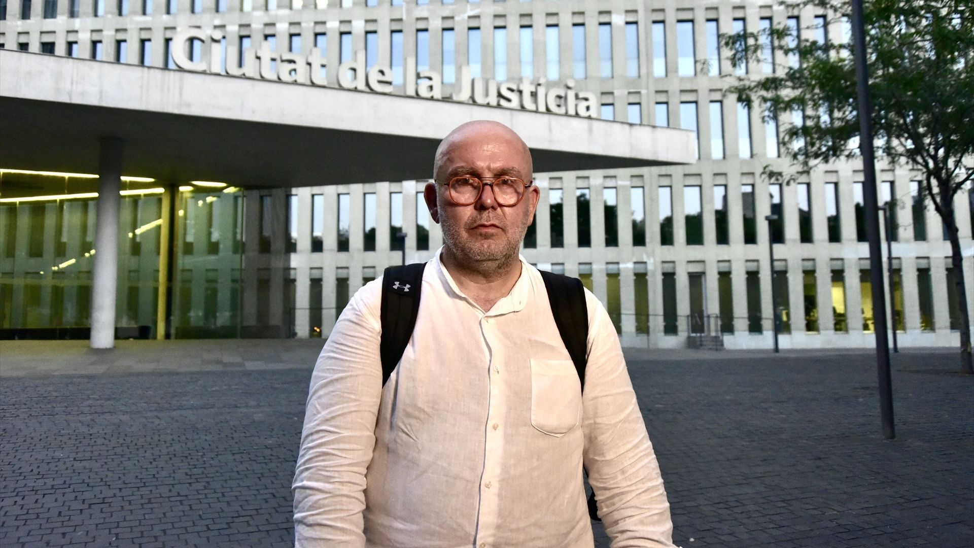 El abogado del expresidente de la Generalitat Carles Puigdemont, Gonzalo Boye, frente a la Ciutat de la Justícia de Barcelona