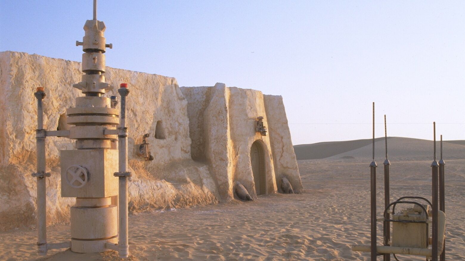 El invento inspirado en 'Star Wars' que puede producir 2.000 litros de agua al día