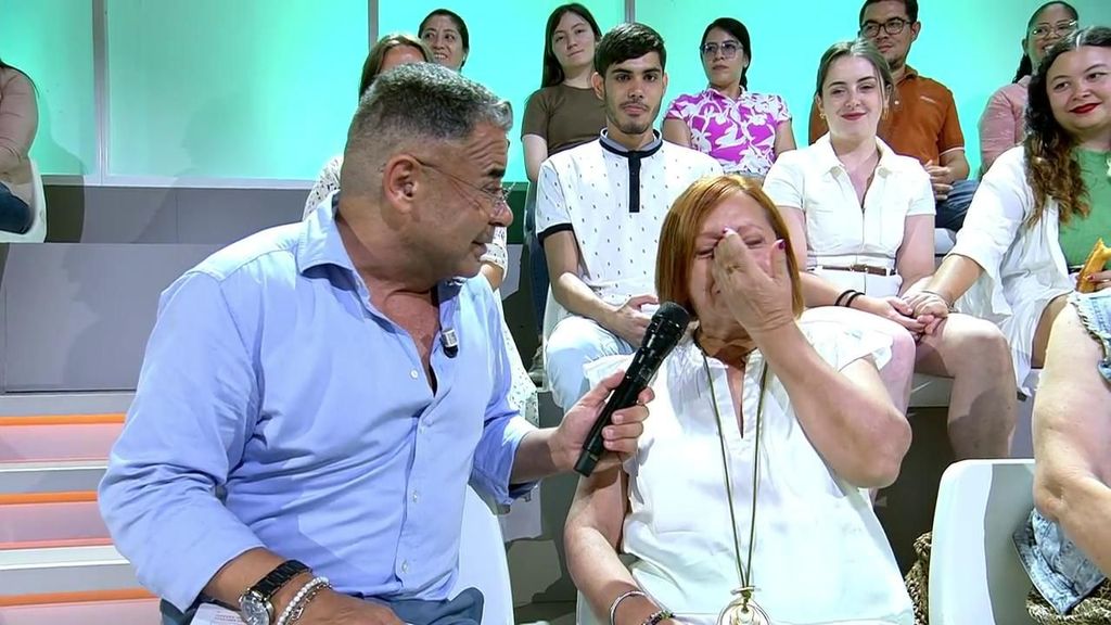 Jorge Javier sorprende a alguien del público y ella rompe a llorar: "Me emociono porque soy admiradora tuya"