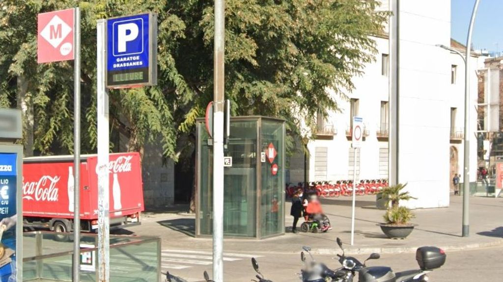 Estación de Metro Drassanes, en Ciutat Vella, Barcelona