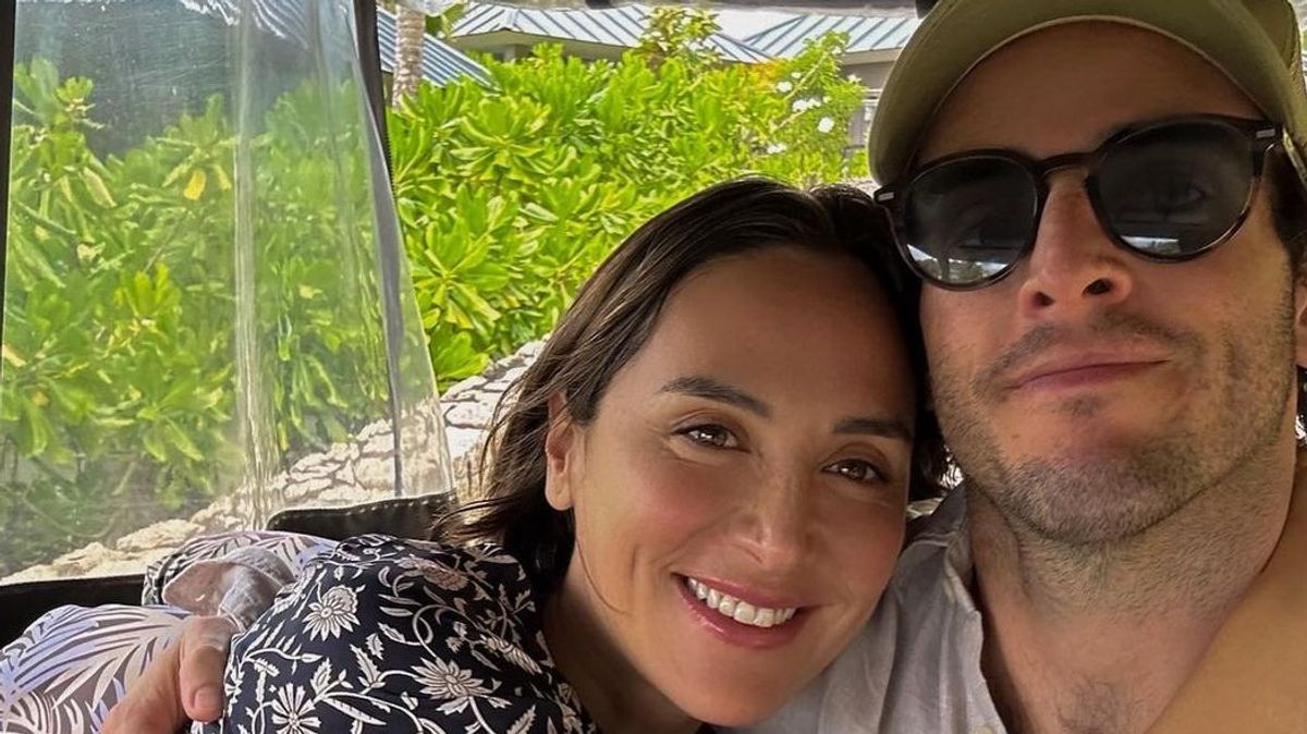 Tamara Falcó e Iñigo Onieva posan muy sonrientes durante su viaje a Las Seychelles