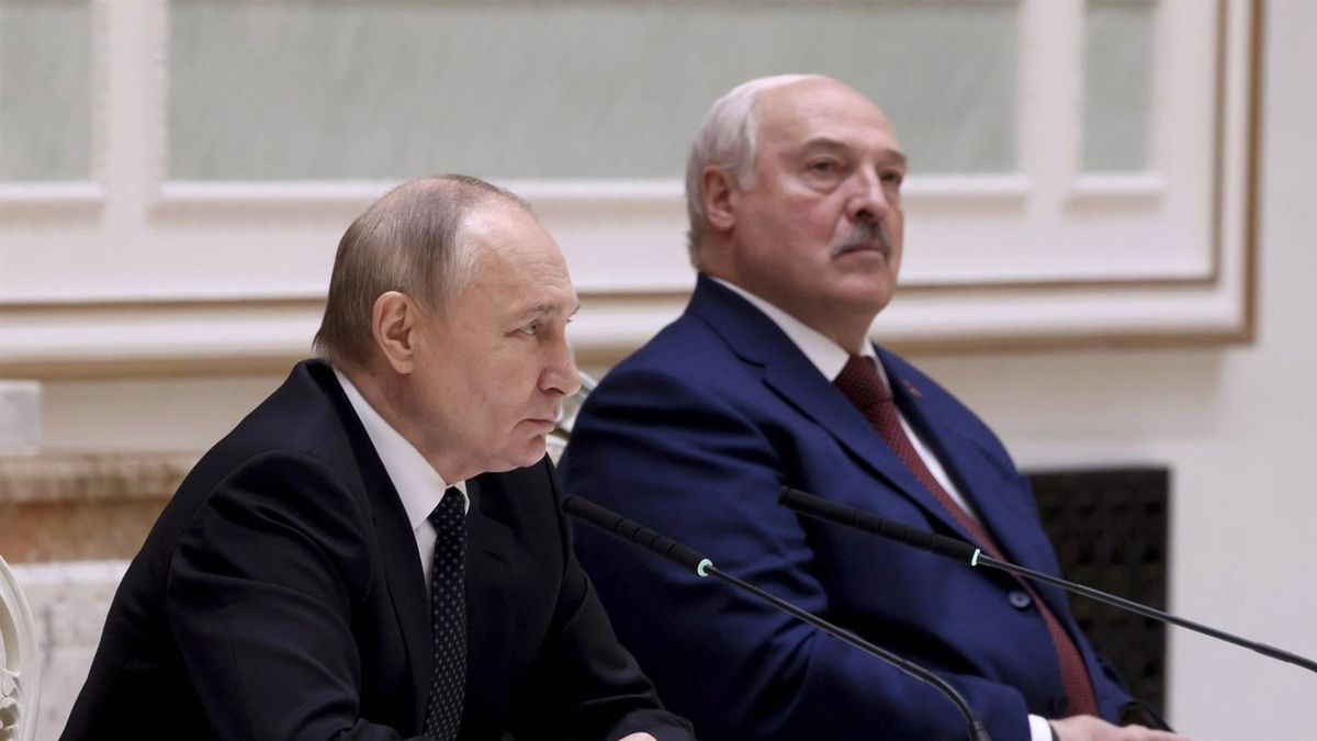 Vladimir Putin y Alexander Lukashenko