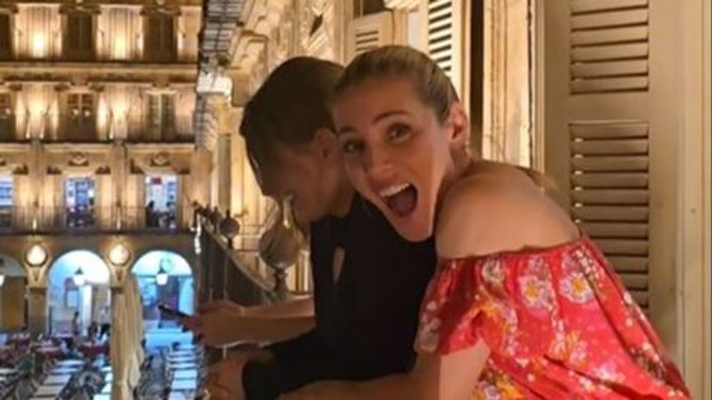 Elsa Pataky y la tuna de Salamanca