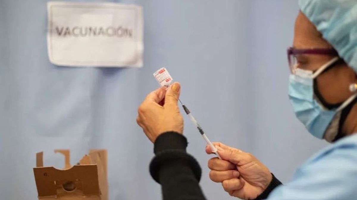 España "necesita" que los grupos de riesgo se vacunen por la emergencia del mpox