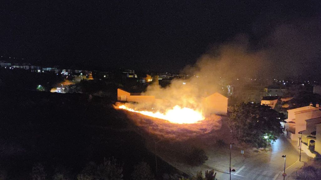 Incendio de vegetación en La Zubia, Granada