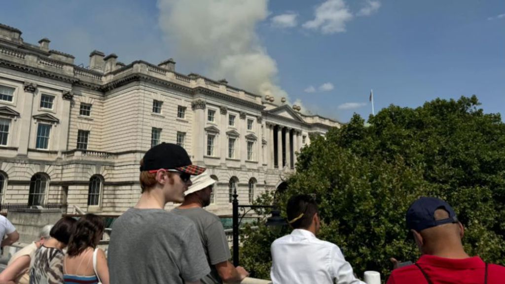 Declarado un incendio en el emblemático edificio Somerset House de Londres