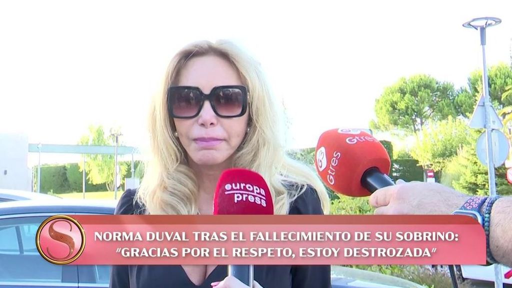 Norma Duval, destrozada, se despide de su sobrino Juan Carlos Socialité 2024 Top Vídeos 262