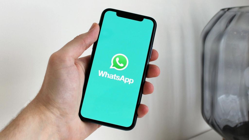 App de WhatsApp en un móvil