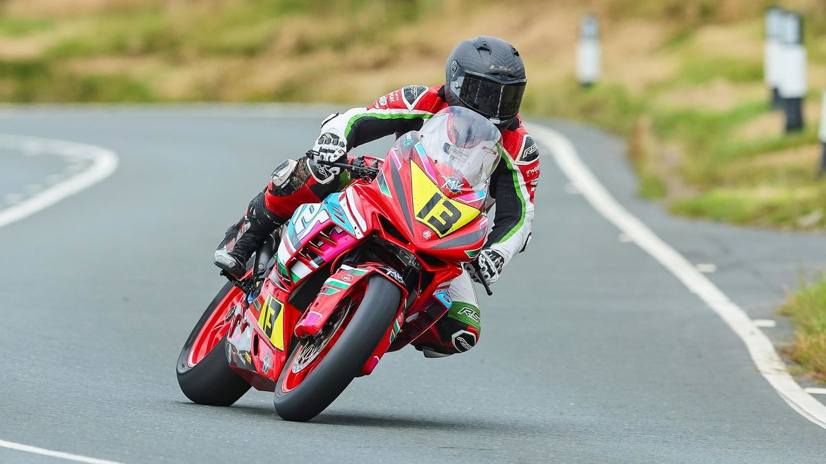 Muere el piloto de motociclismo Louis O’Regan en un accidente en el Gran Premio de Manx, en la Isla de Man