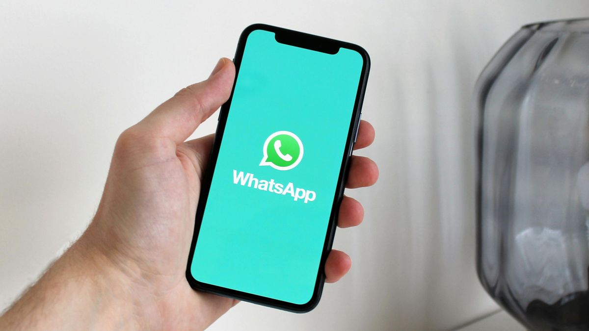 whatsapp pexels