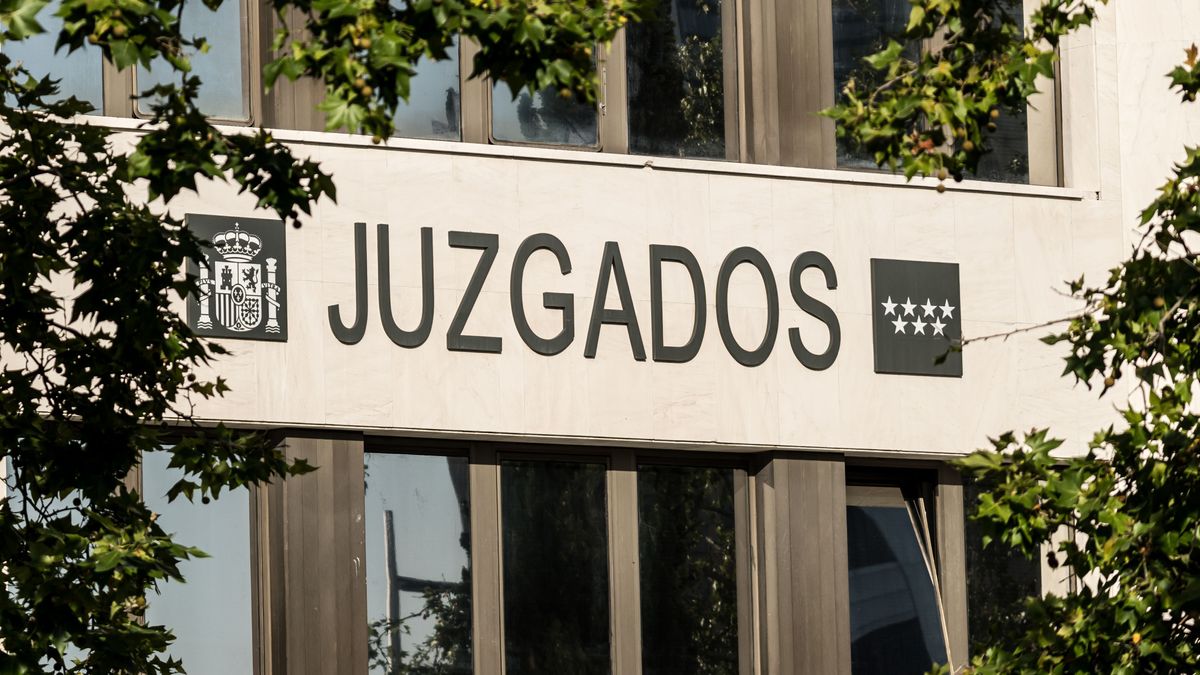 Fachada de los juzgados de Plaza de Castilla, Madrid