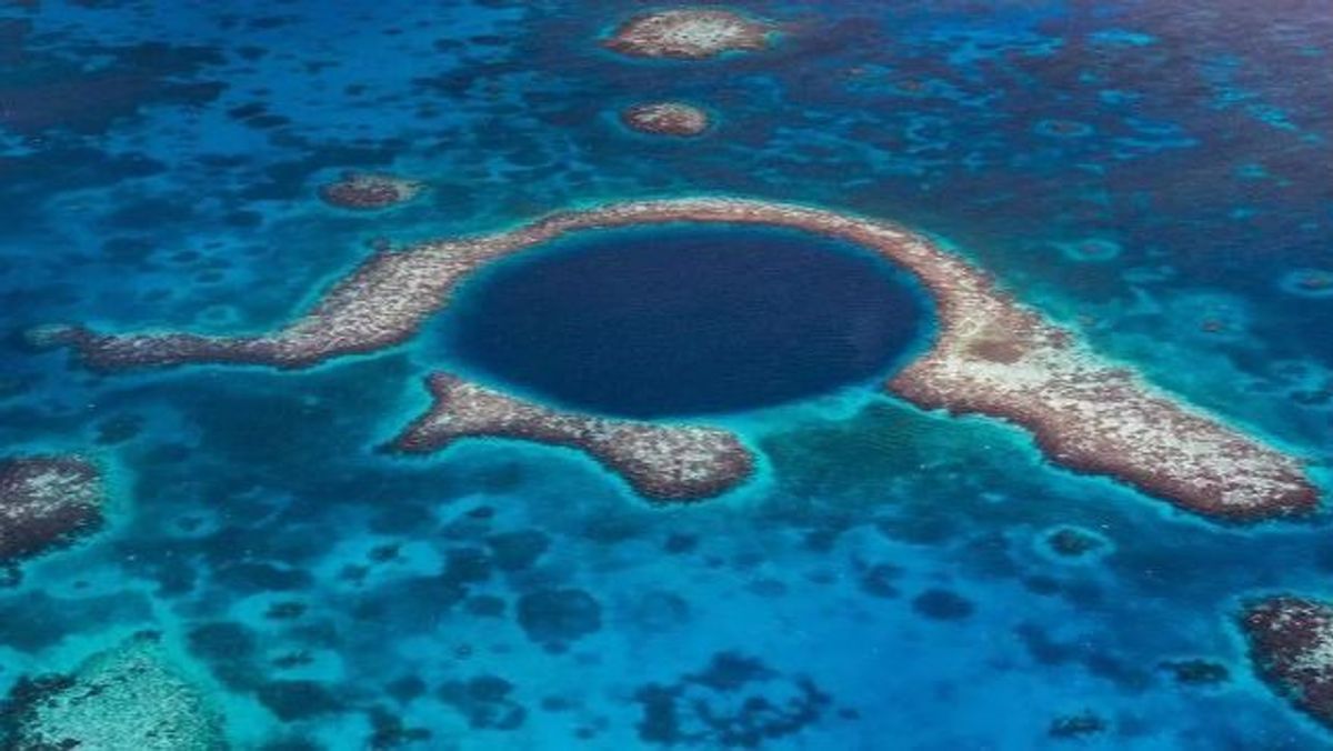 Así es el agujero marino más profundo de la Tierra: no se sabe dónde acaba