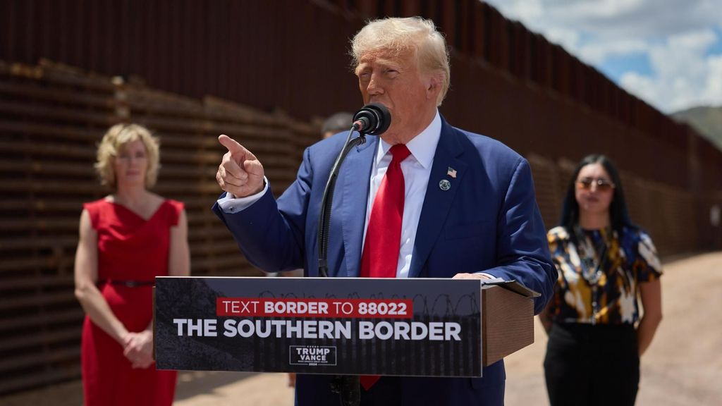 Donald Trump, durante su discurso desde la frontera en Arizona