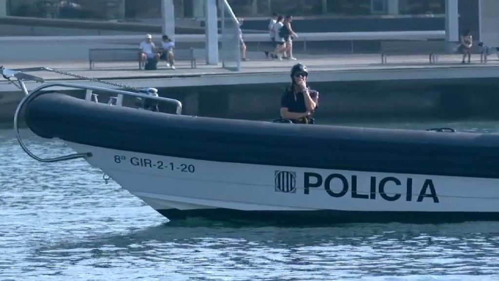 Los Mossos buscan drones ilegales en la Copa América de Vela