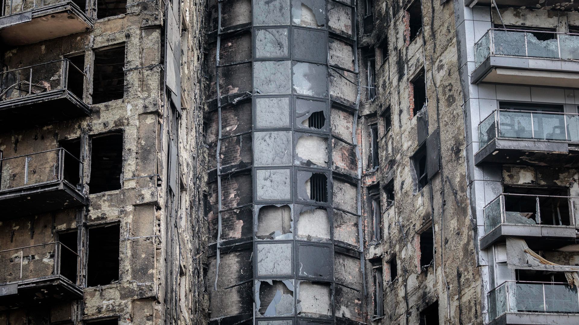 Medio año del incendio de Campanar, con el reto de reconstruir el edificio cuanto antes