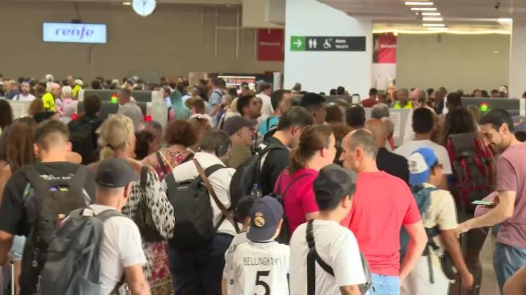 Muchas incidencias ferroviarias han afectado a los viajeros en plenas vacaciones