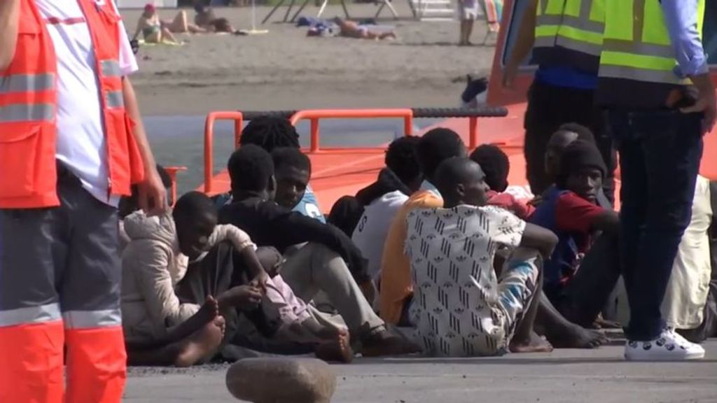 Clavijo valora la ayuda económica para menores migrantes y el PP critica a Sánchez