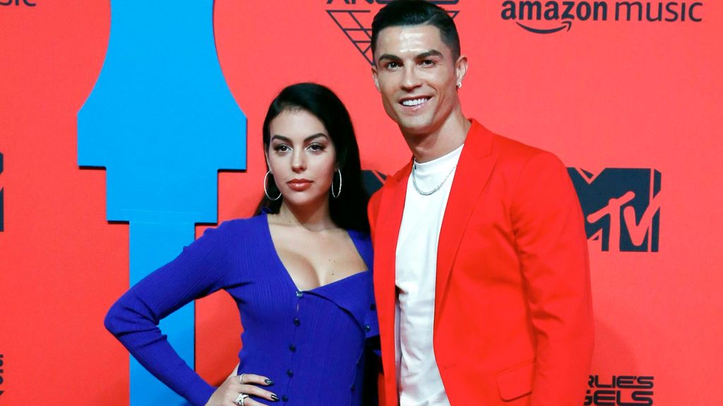 Cristiano Ronaldo lanza canal en YouTube y bate récords de suscriptores en horas