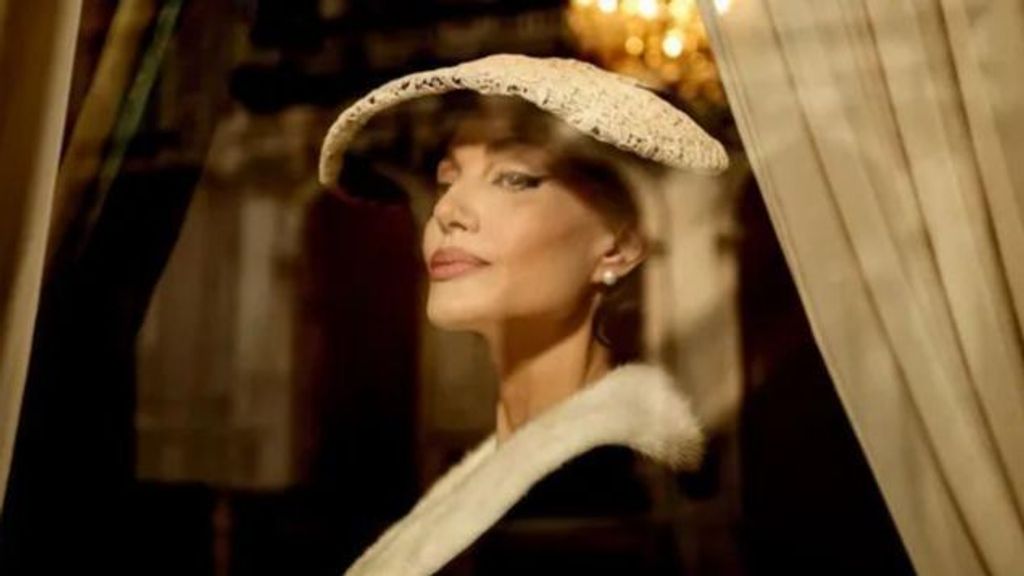 Angelia Jolie como Maria Callas