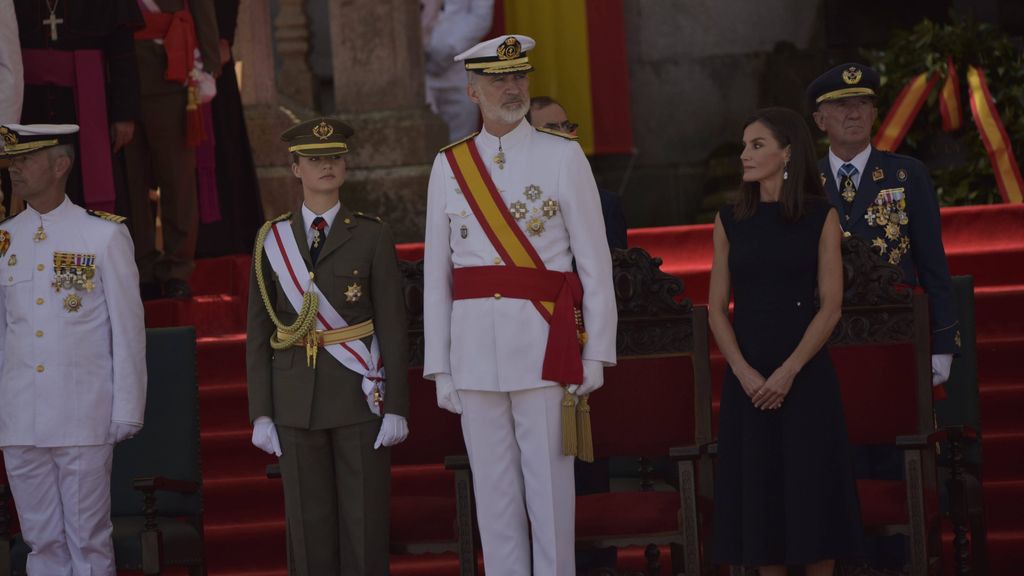 Los reyes y Leonor en la Escuela Naval de Marín