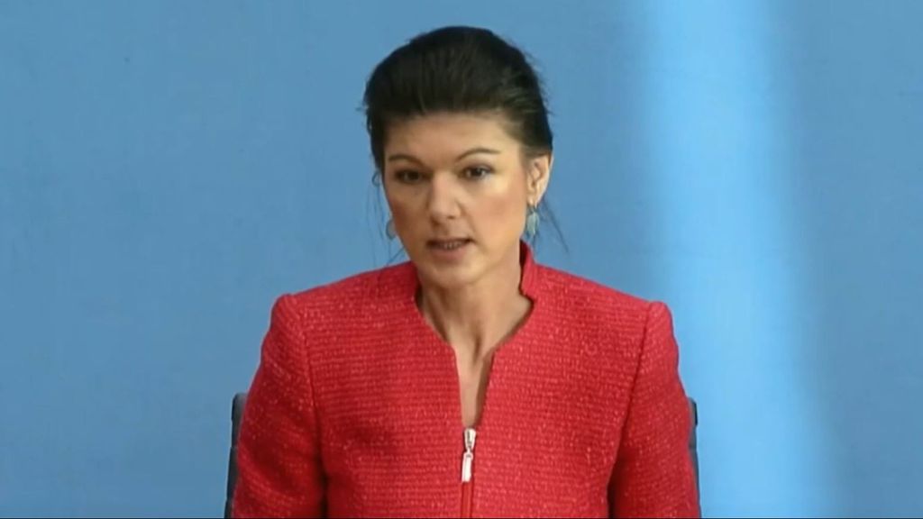 El fenómeno de Sahra Wagenknecht, la mujer que podría frenar a la extrema derecha en Alemania