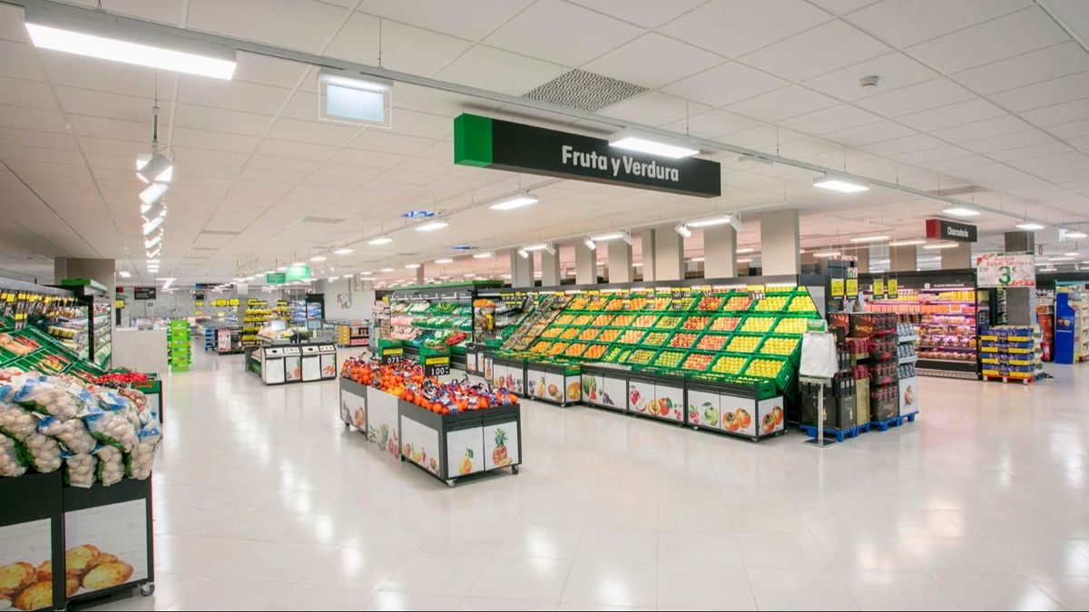 Interior de un supermercado Mercadona