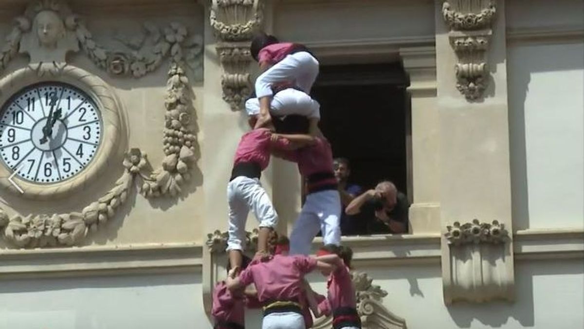 La castellera herida en una caída en la Diada de Sant Fèlix está consciente y con "buena" evolución