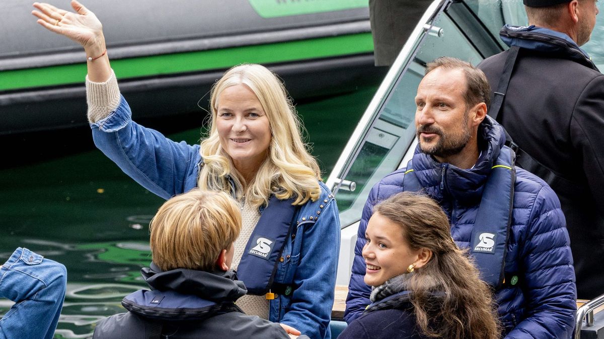 Mette Marit y Haakon de Noruega en la boda de la princes Marta Luisa