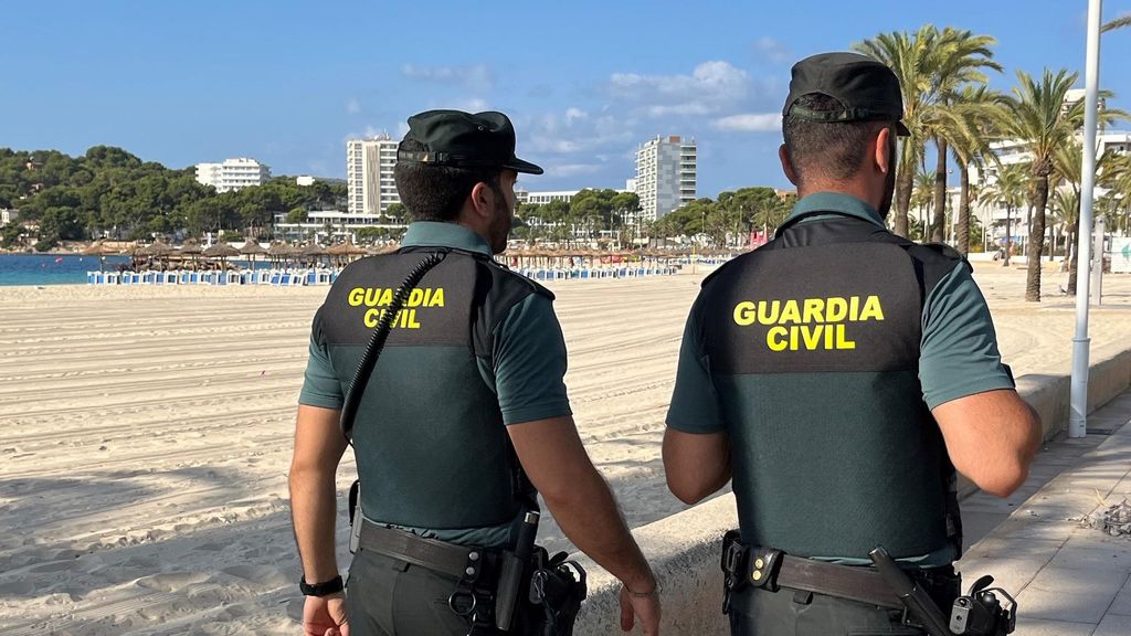 Agentes de la Guardia Civil