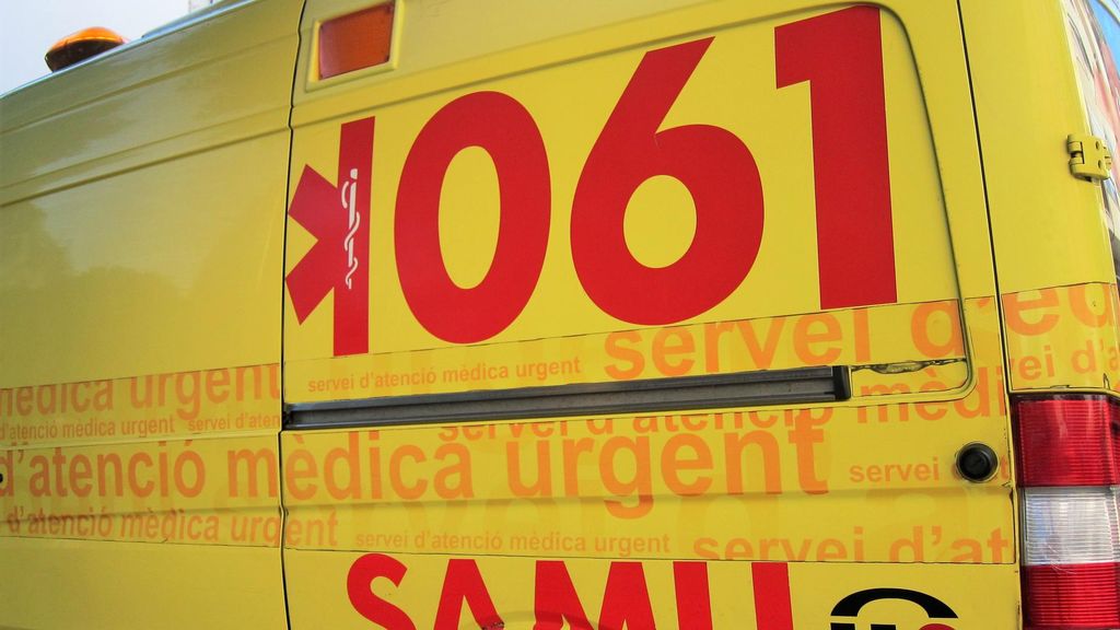 Archivo - Una ambulancia del SAMU 061.