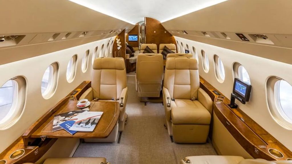 Interior de un Falcon 900 EX