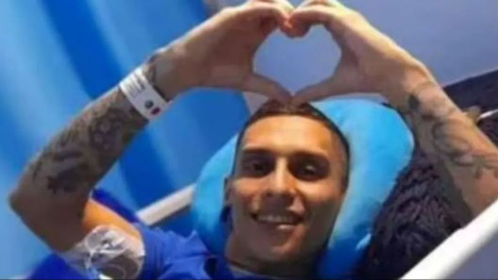 Muere Javier Acosta, el colombiano que contrajo una infección al contagiarse de una bacteria en una piscina