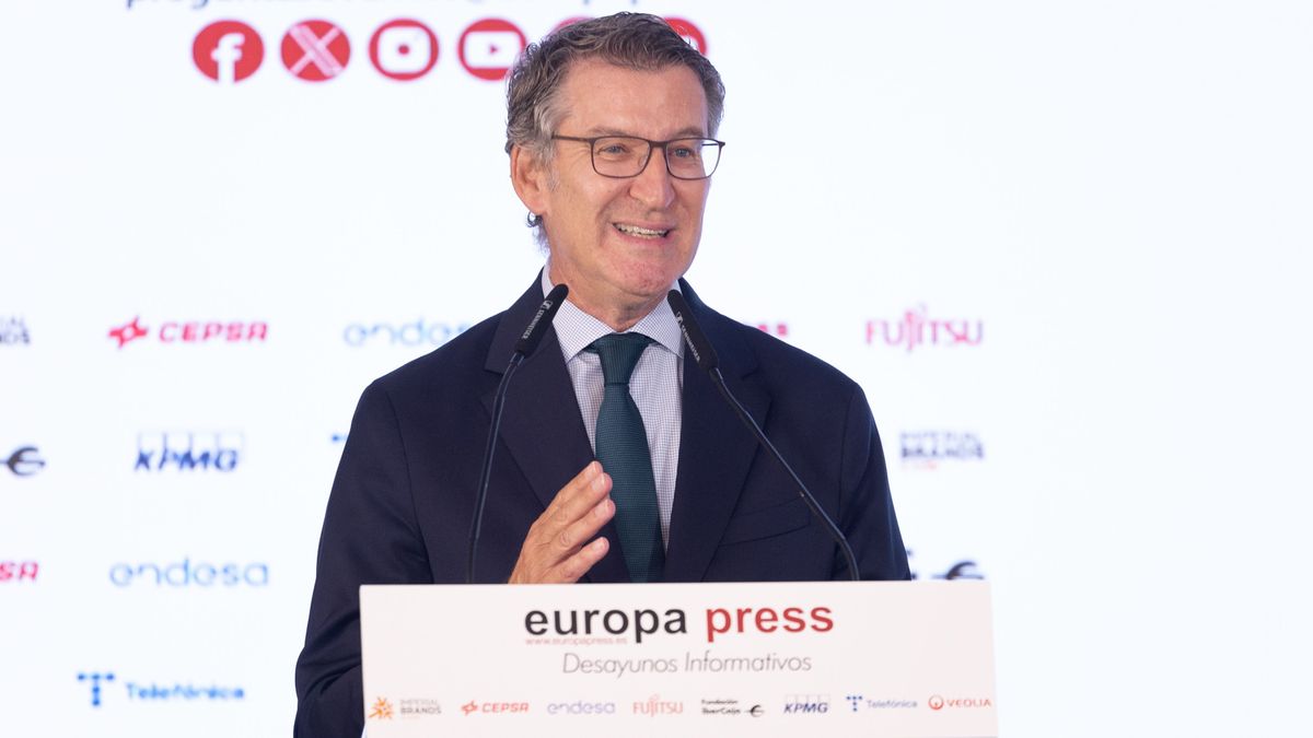 Alberto Núñez Feijóo, presidente del PP, en un Desayuno Informativo de Europa Press