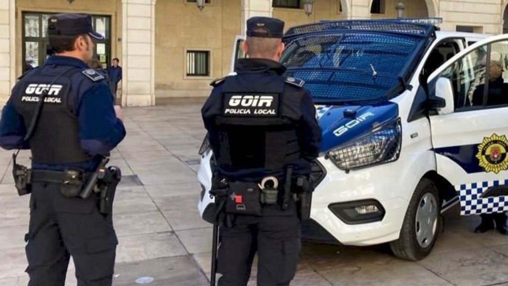 Detenido un hombre por retener y violar a su expareja en Alicante: tenía orden de alejamiento