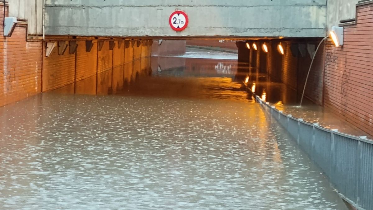 Alerta por fuertes lluvias en Cataluña: puentes inundados y regatas de la Copa América aplazadas