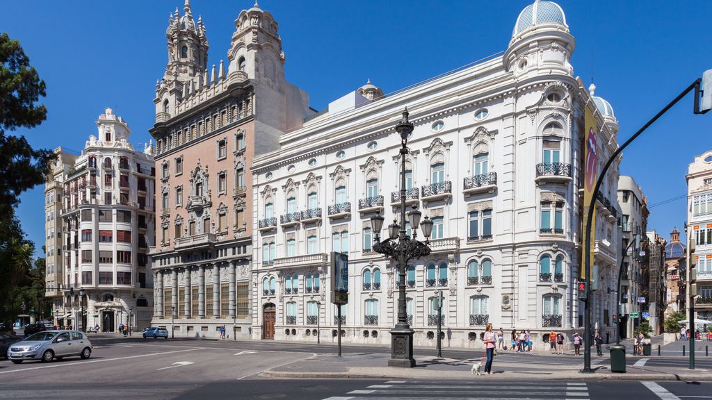 Centro Cultural de Bancaja en la calle General Tovar de Valencia