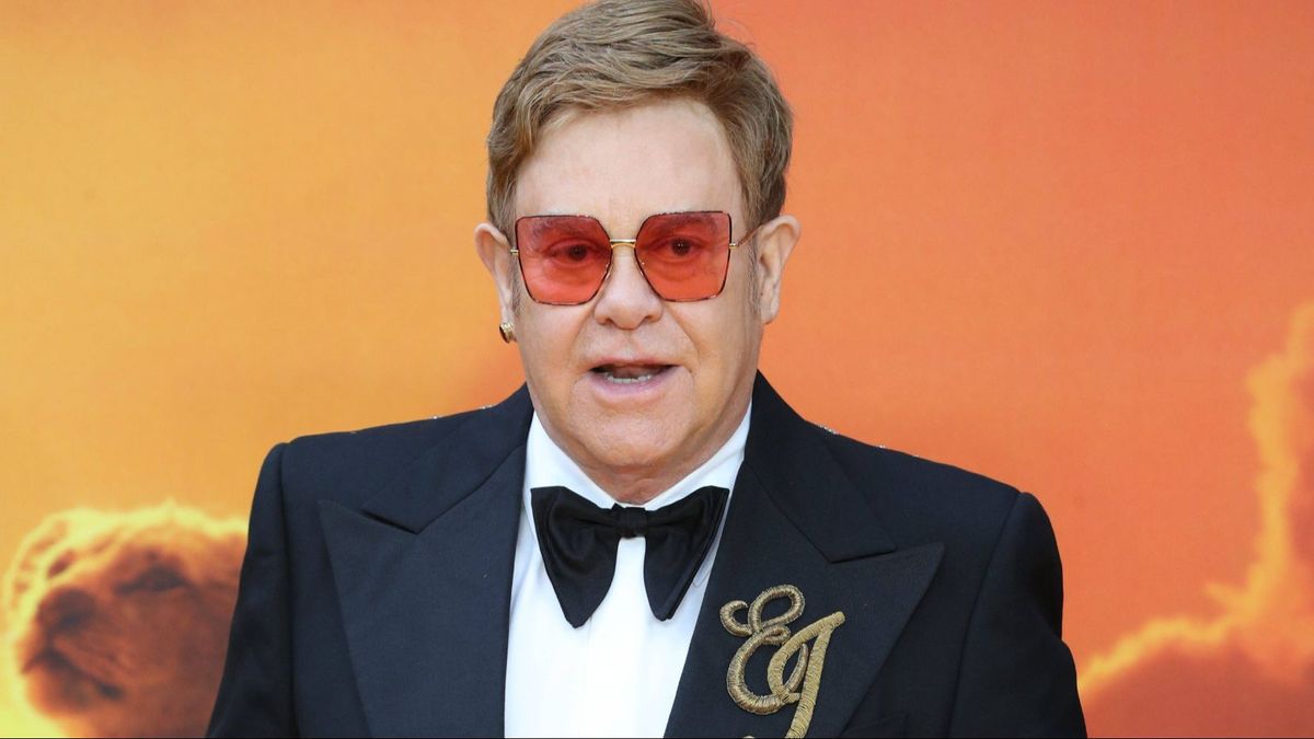 El cantante Elton John