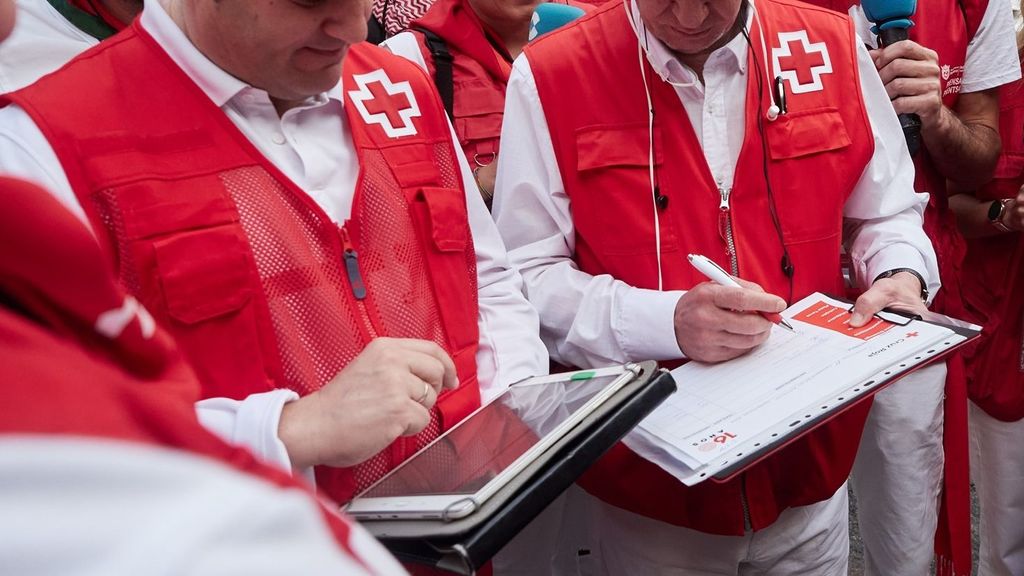 Trabajadores de Cruz Roja